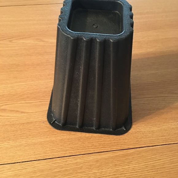 Bed Risers - Picture 3 of 6